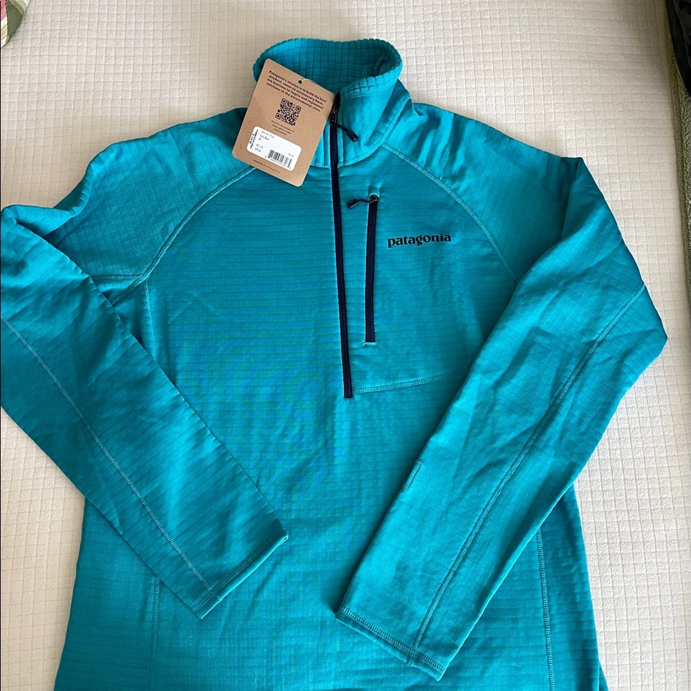 Women’s Patagonia R1 pullover